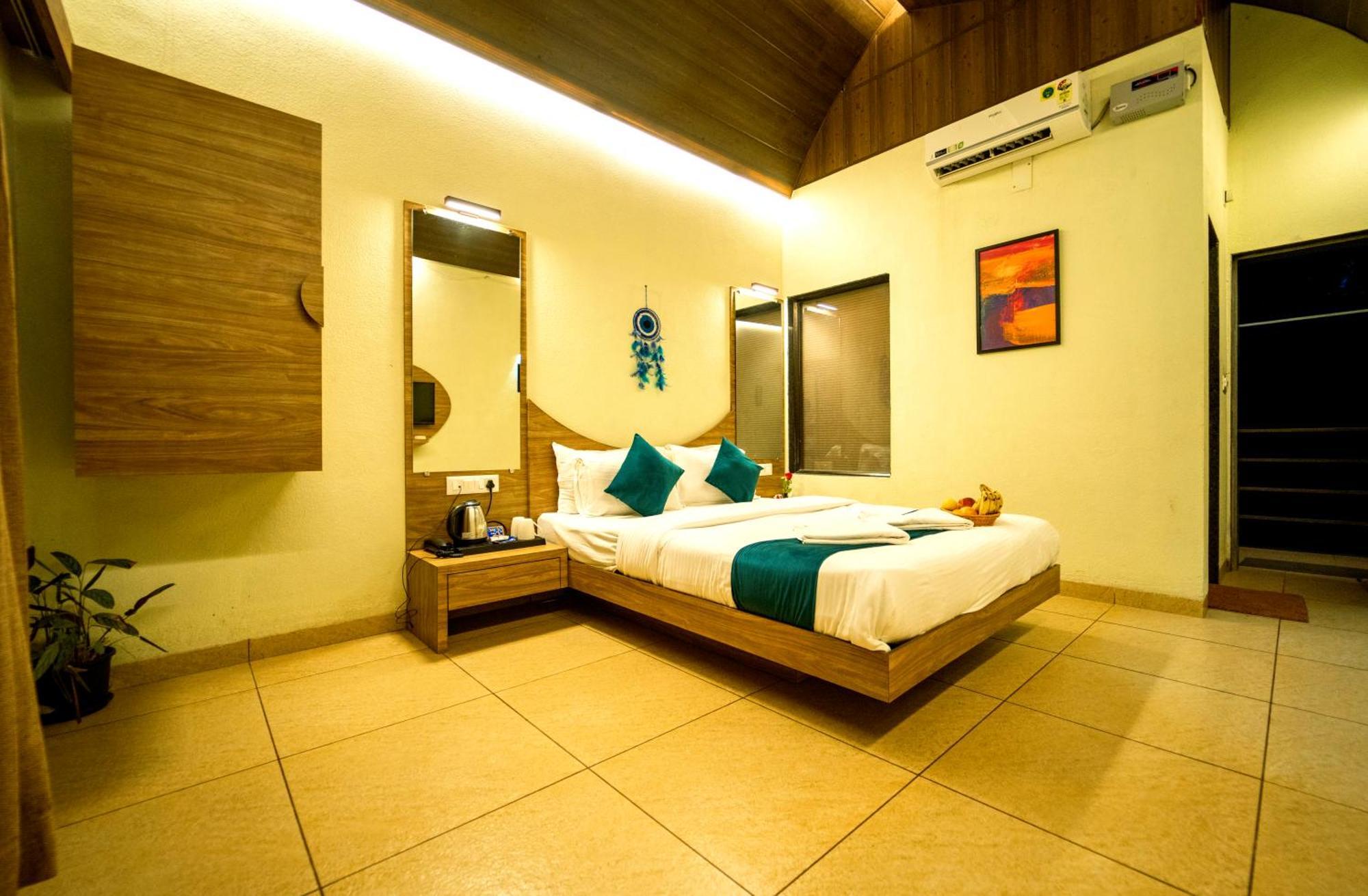Eleven Petals Resort Nagaon  Extérieur photo