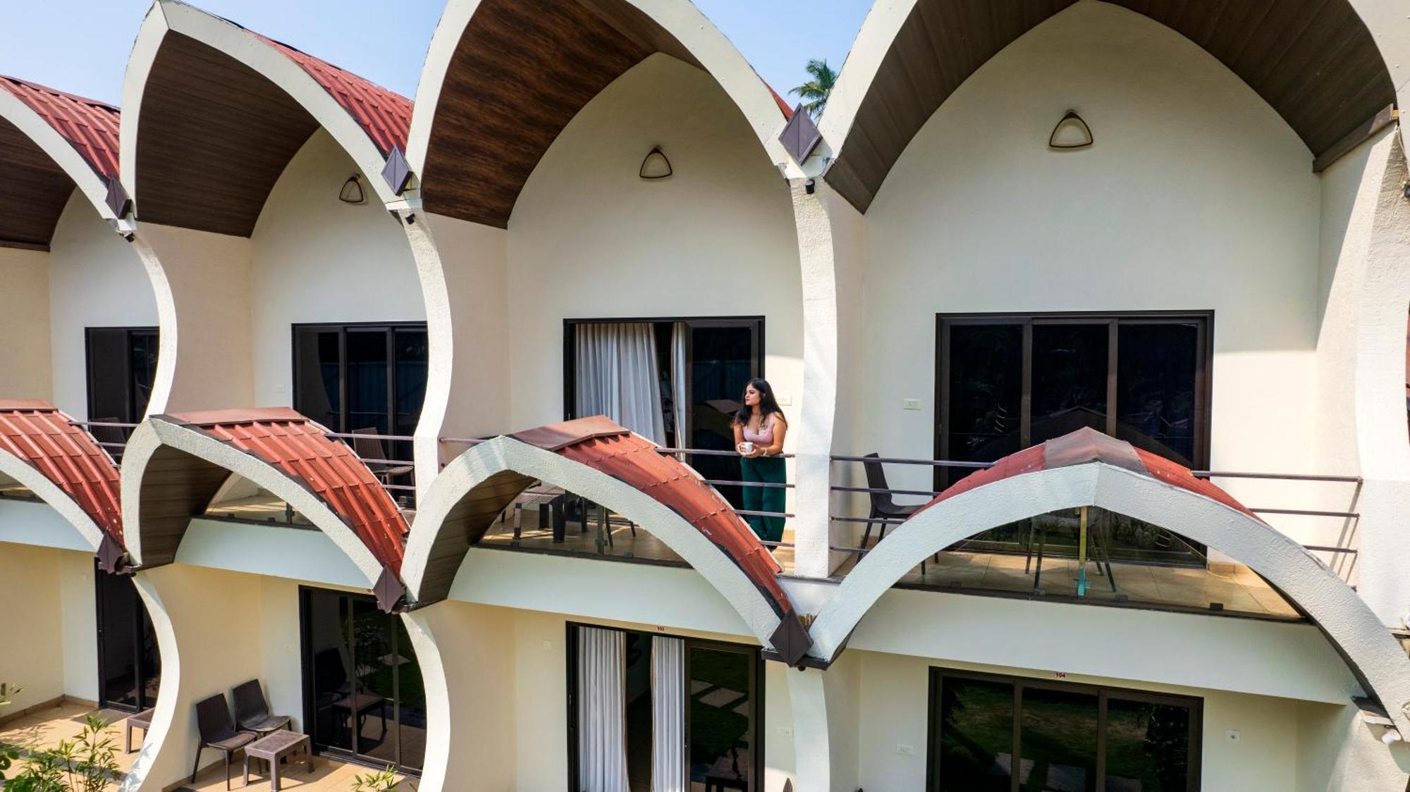 Eleven Petals Resort Nagaon  Extérieur photo