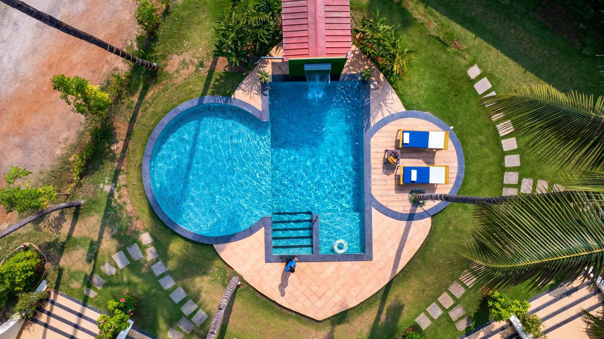 Eleven Petals Resort Nagaon  Extérieur photo